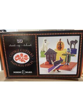Nordic Ware HALLOWEEN 3D Stand Up COOKIE CUTTERS Haunted House Cat Pumpkin